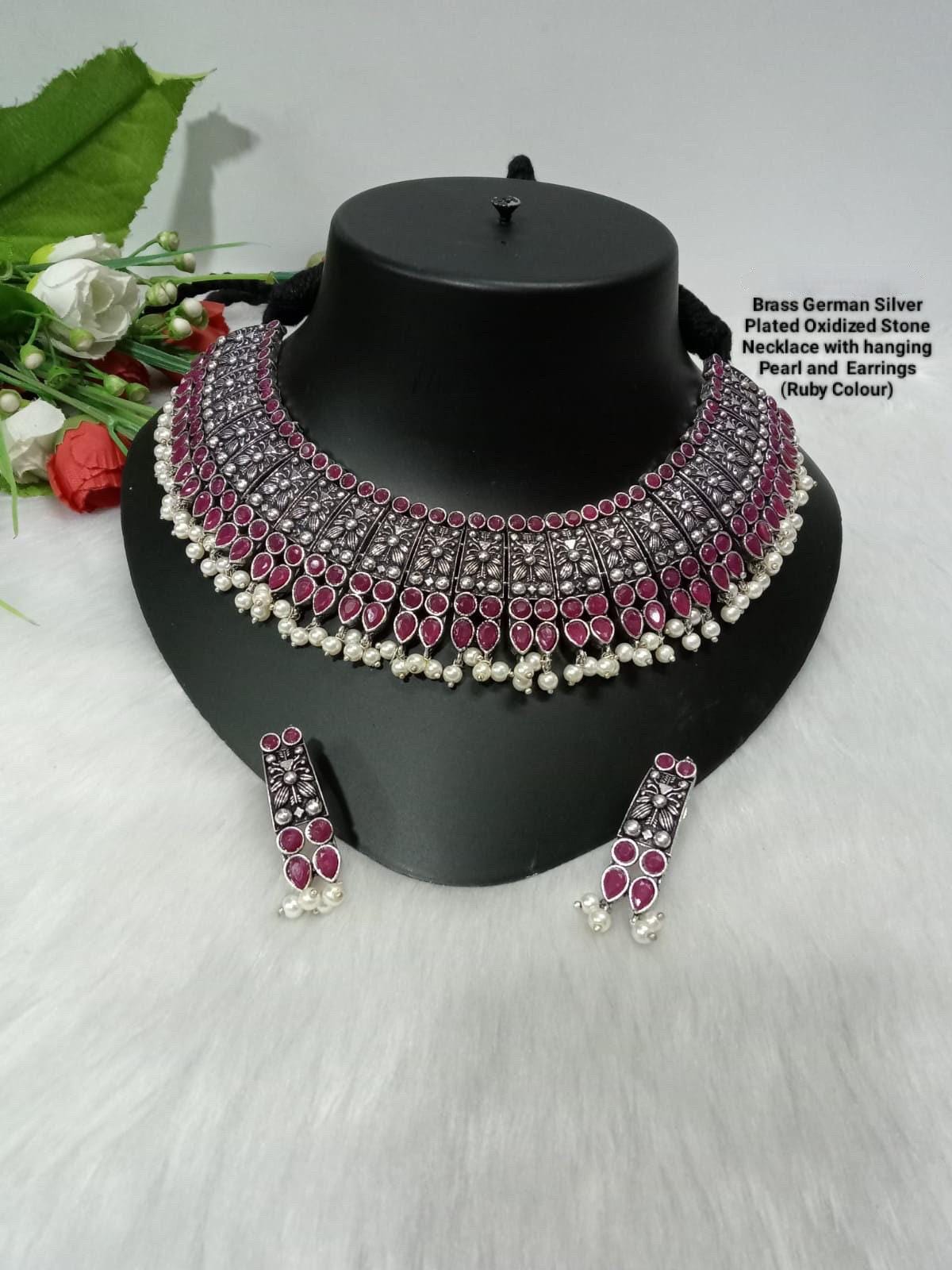 Oxidized stone necklace set with press nose pin