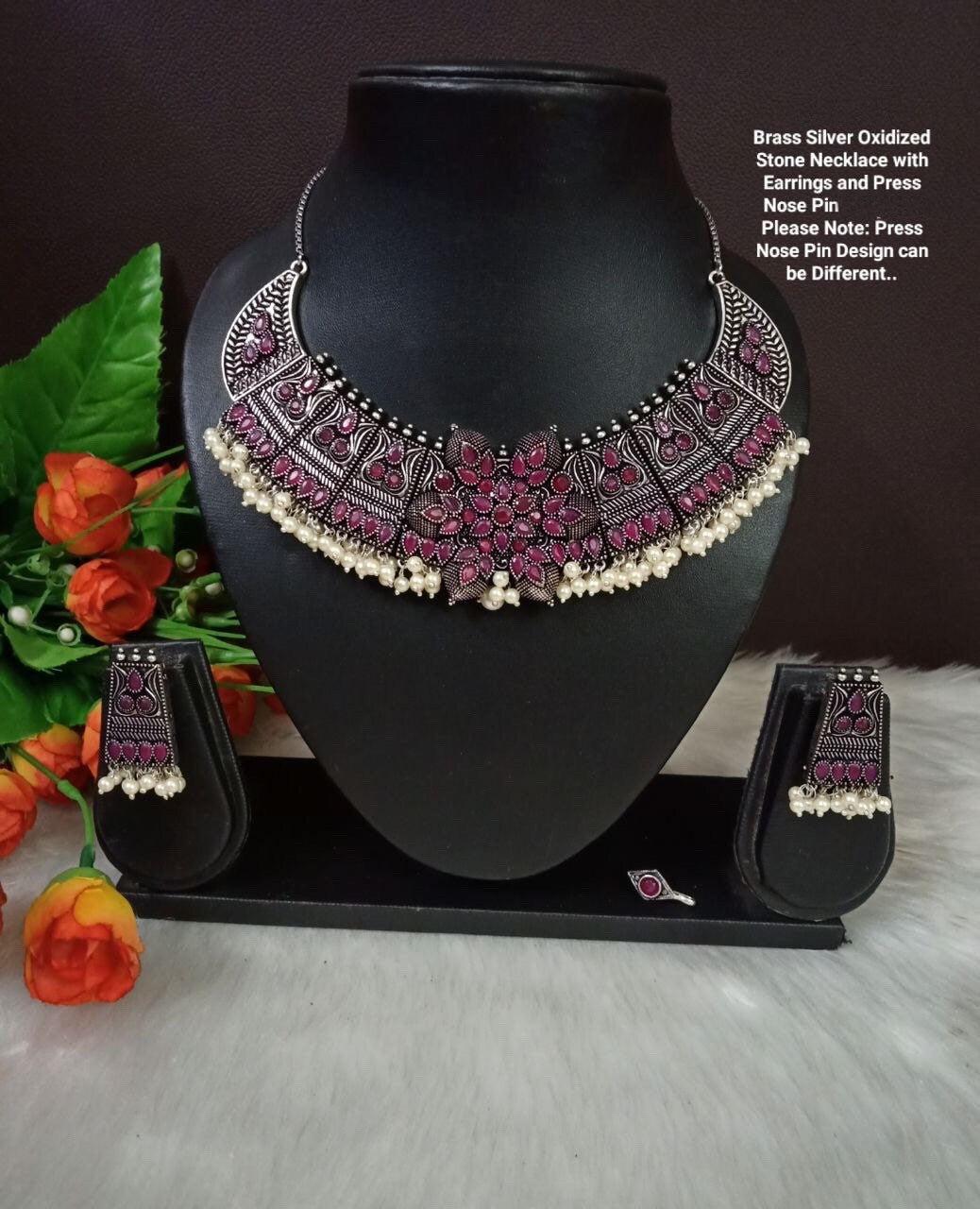 Oxidized stone necklace set with press nose pin